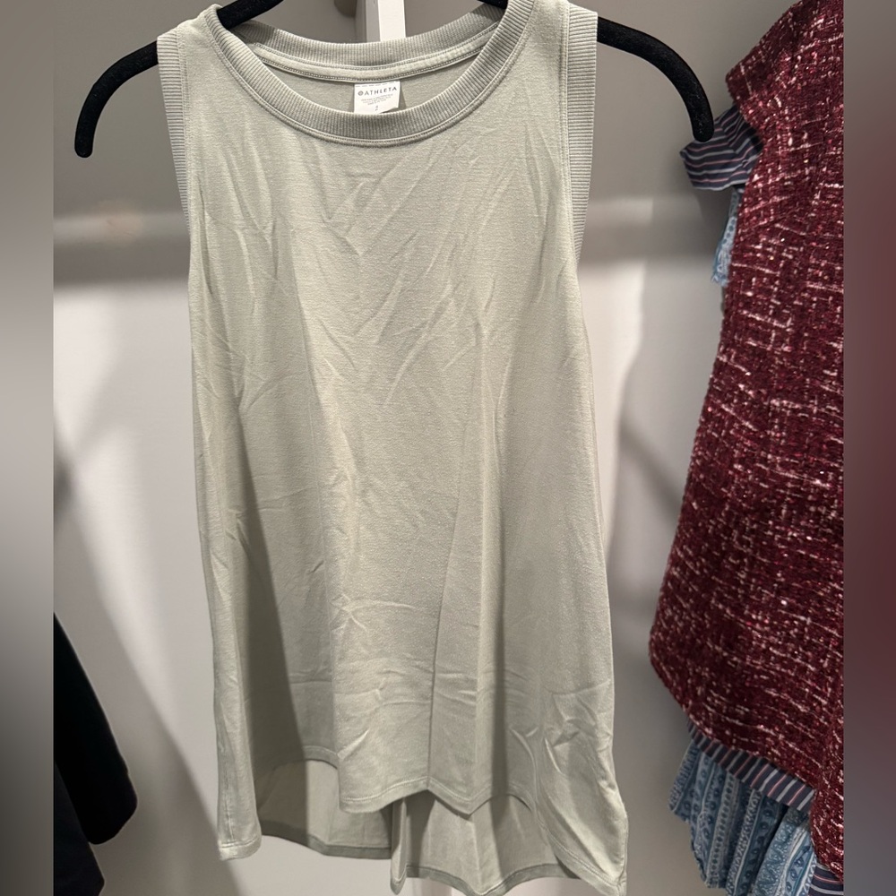 Women’s Athleta Green Workout Tank, Size Small